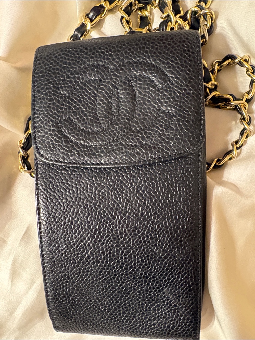 CHANEL Black Caviar Leather Phone Pouch with Embossed CC Flap - Picture 6 of 7